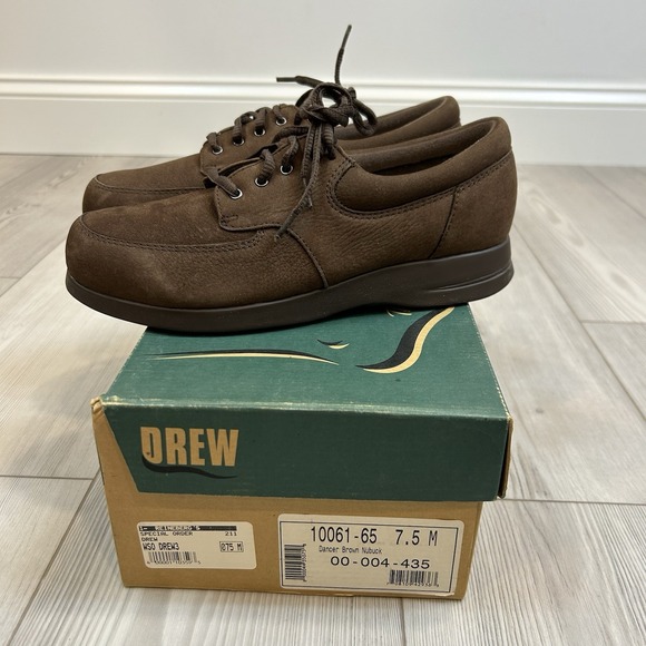 Drew Women's Size 7.5 Brown Nubuck Dancer Lace Up Comfort Shoe - No Insoles - Picture 1 of 8